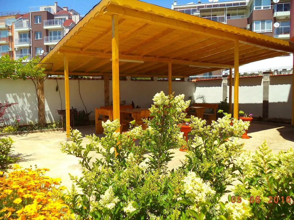 Sveti Georgi Guest House Sozopol 2*,